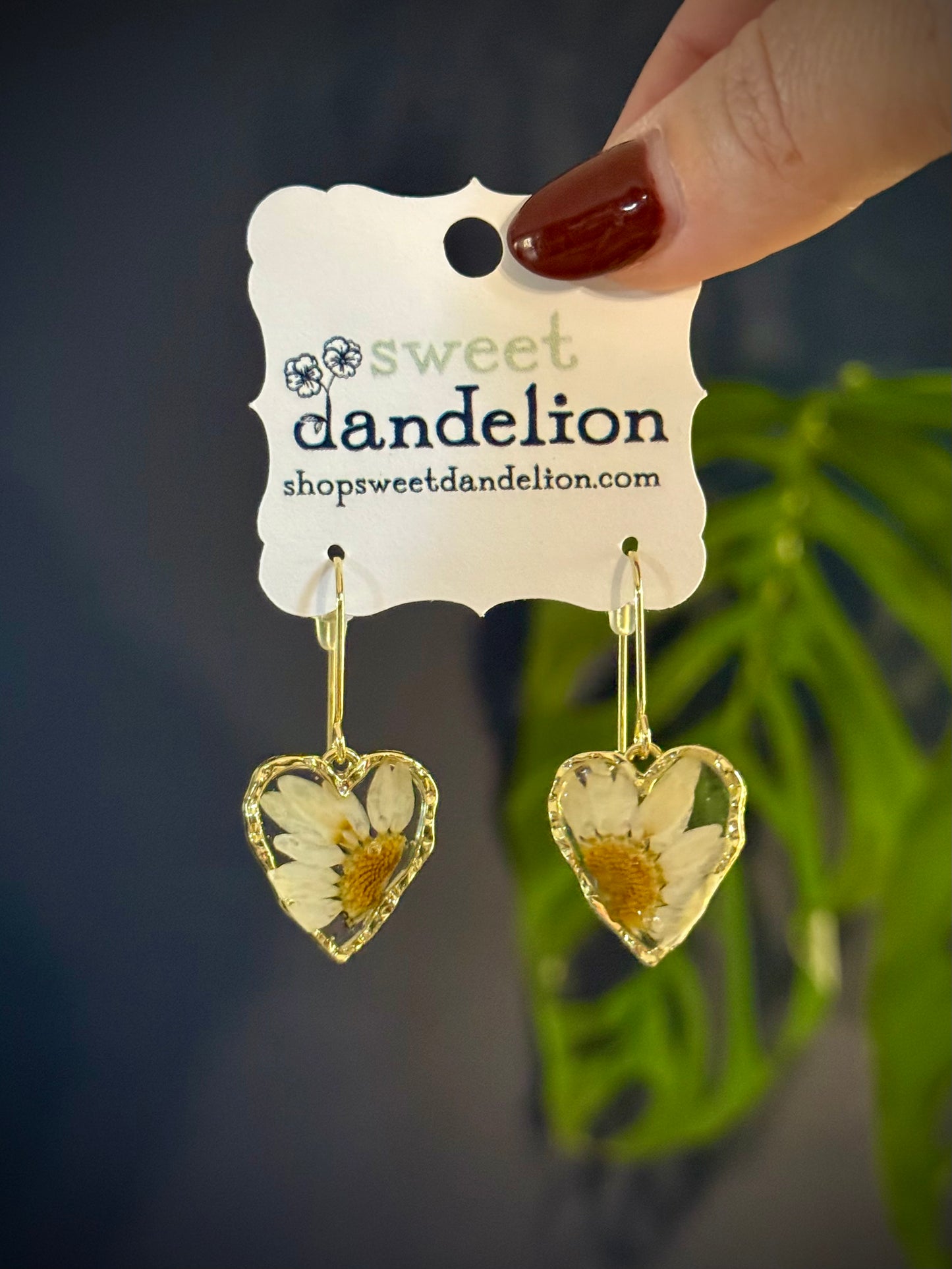 White Daisy Heart Earring