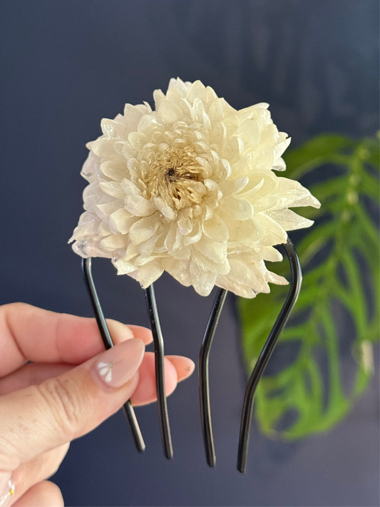 Chrysanthemum Hair Comb