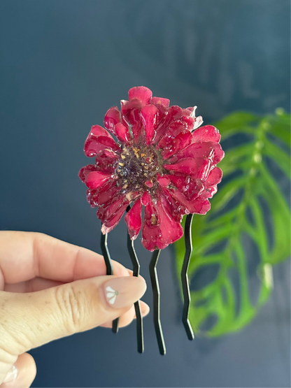 Zinnia Hair Comb, Medium