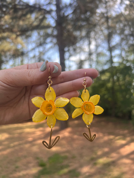 Mini Daffodil Brass Leaf Dangle Earring
