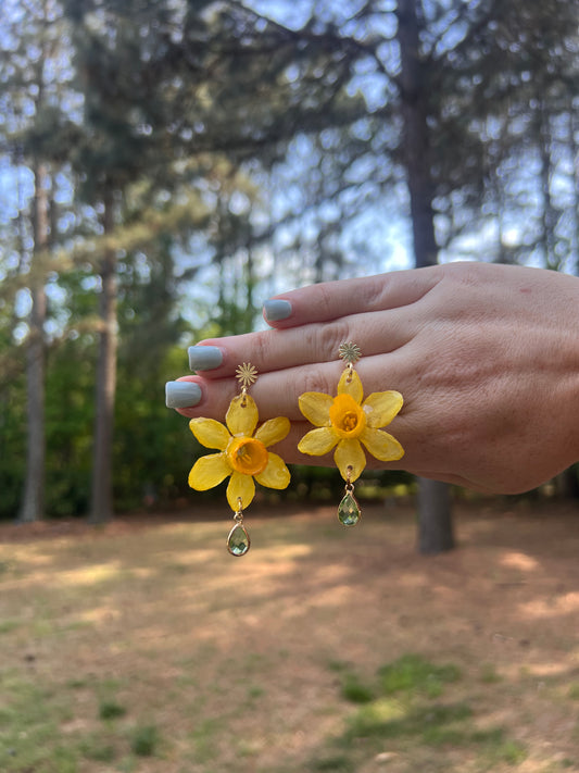 Mini Daffodil Post Earring
