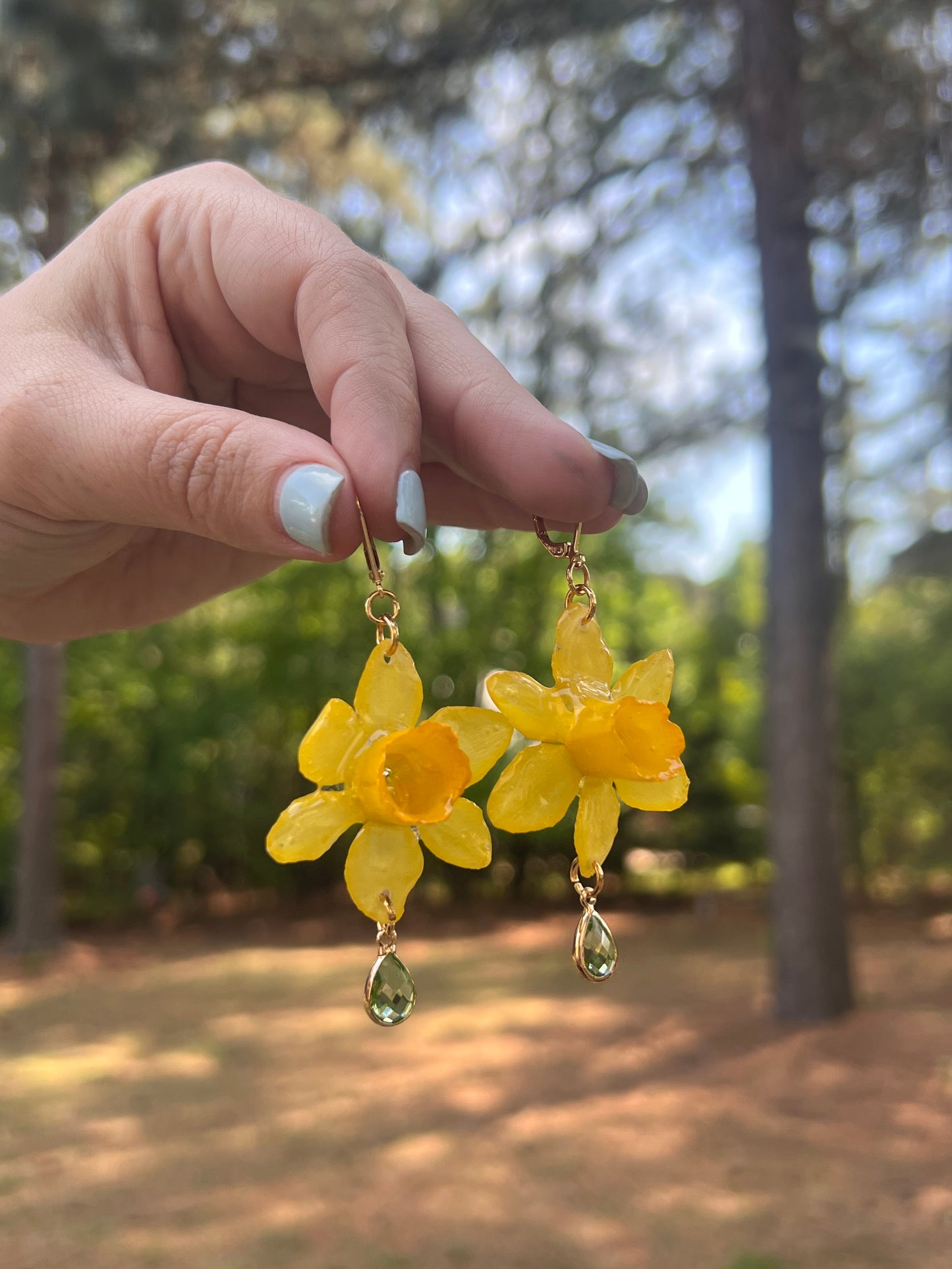 Mini Daffodil, Light Green Charm