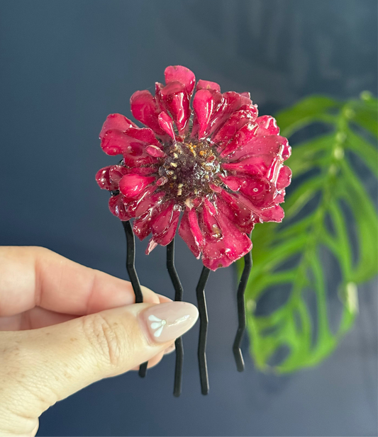 Zinnia Hair Comb, Medium