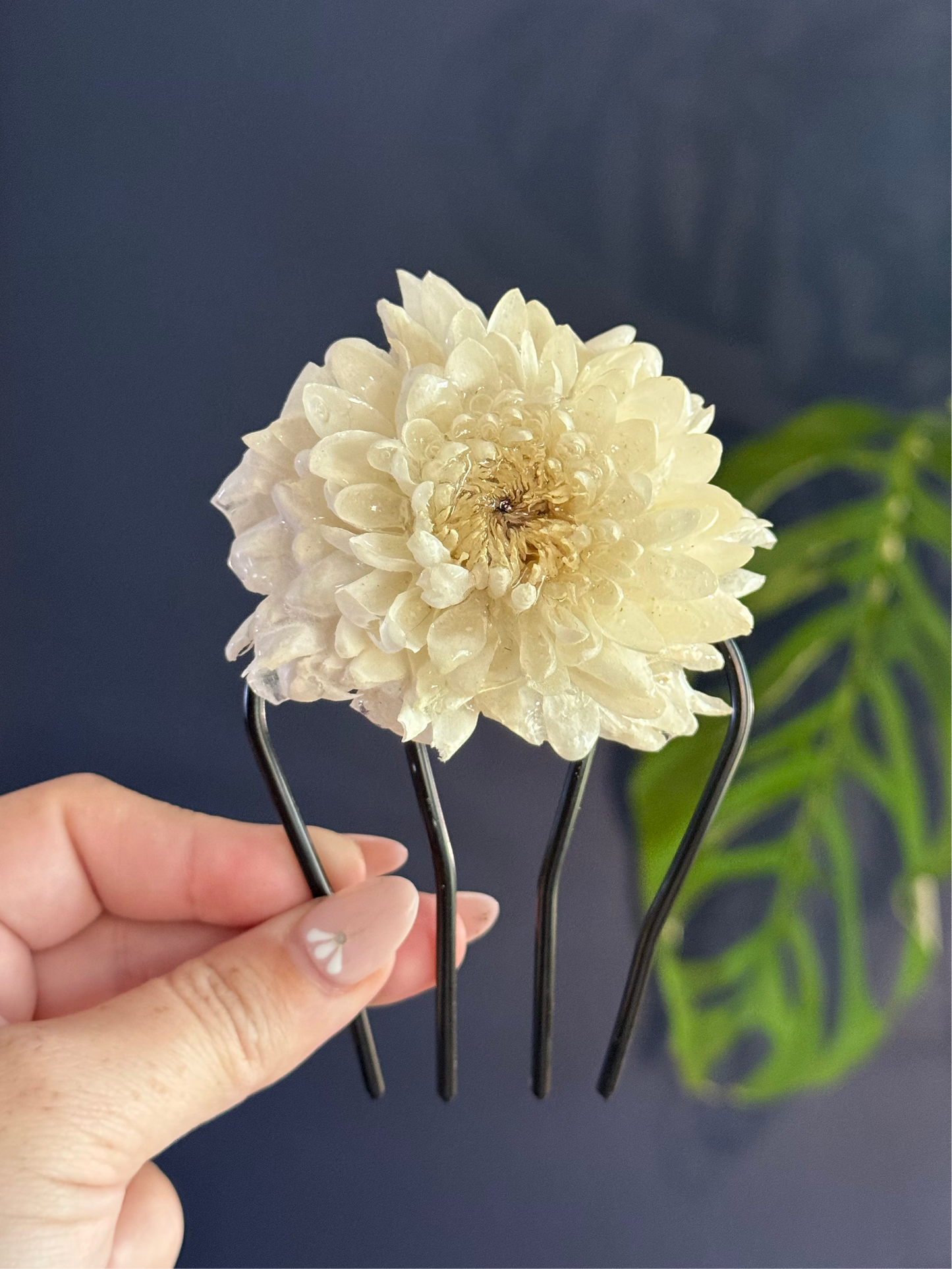Chrysanthemum Hair Comb