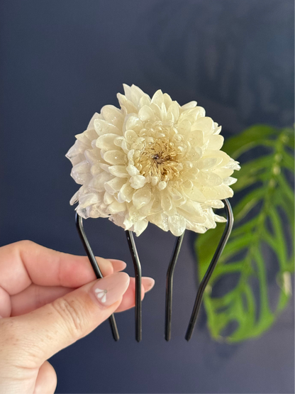 Chrysanthemum Hair Comb
