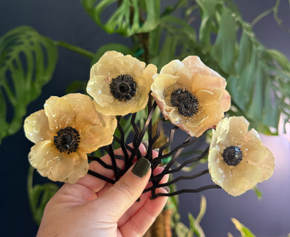 Anemone Hair Comb