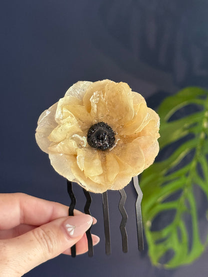 Anemone Hair Comb