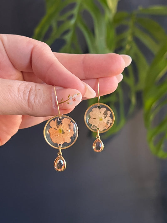 Peachy Keen Verbena Hoop Earring