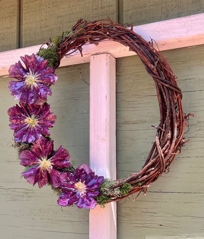 Dark Purple Hellebore Wreath 10"