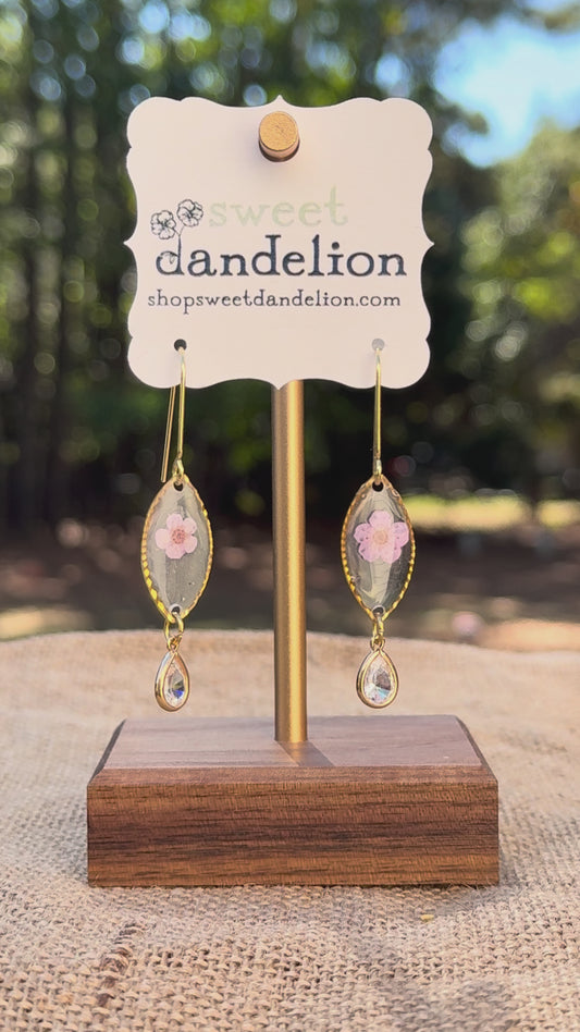 Light Purple Flower Dangle Earring