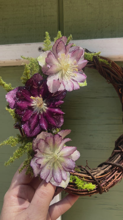 Multi Purple Hellebore Wreath 8"